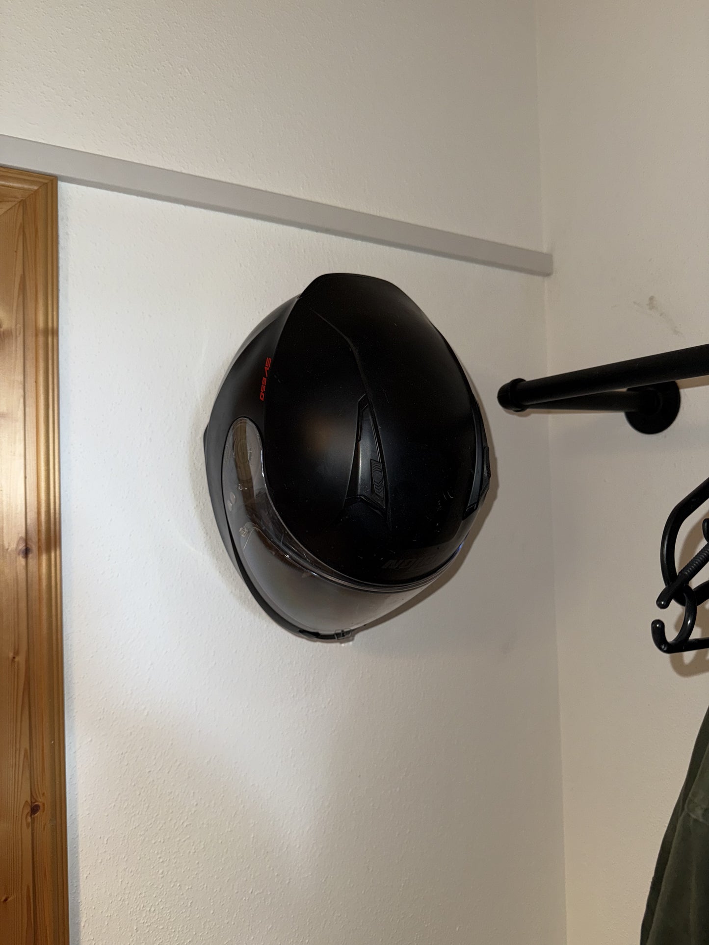 Helmet Holder - GebrüderR&A